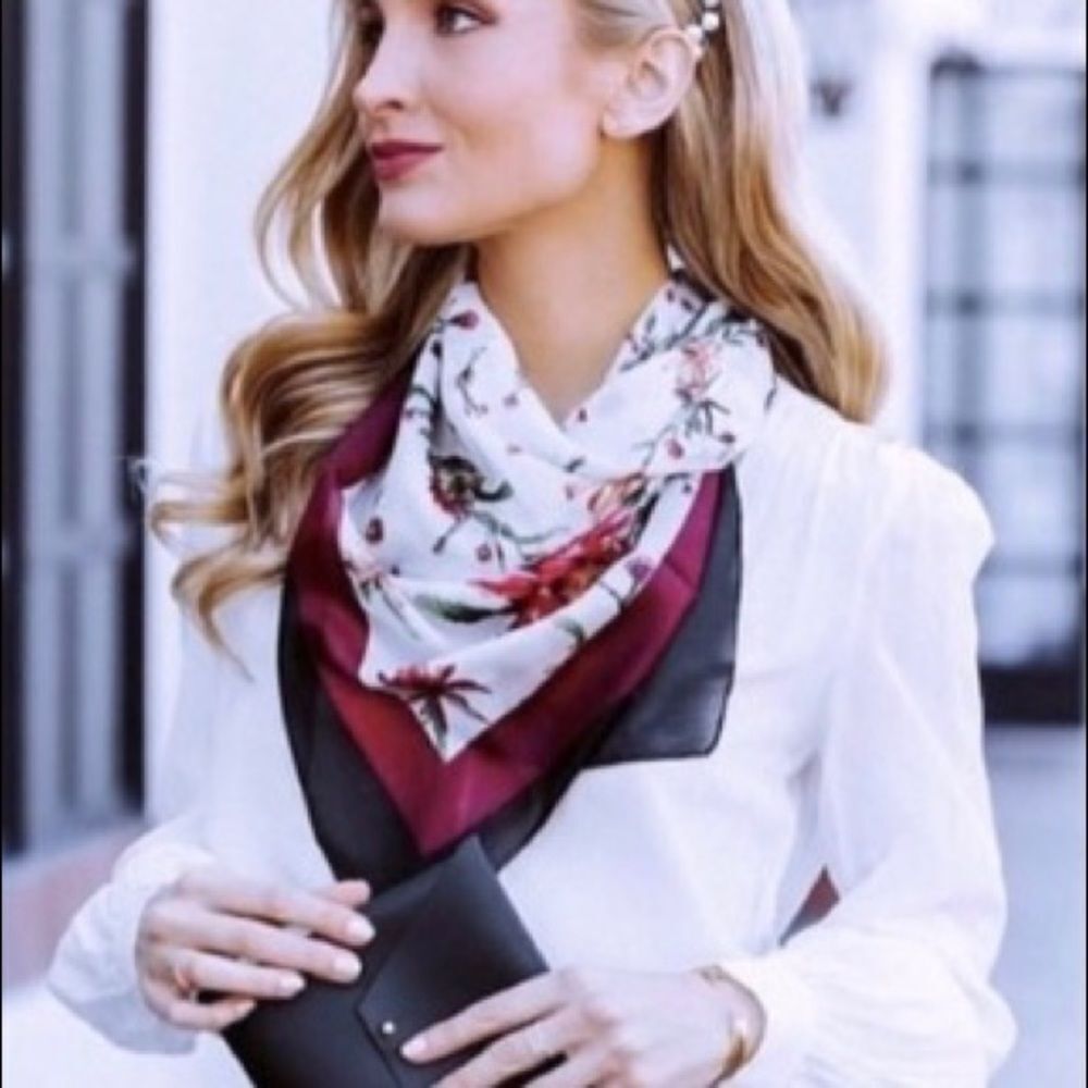 NEW Chan Luu Rachel Zoe silk floral square scarf